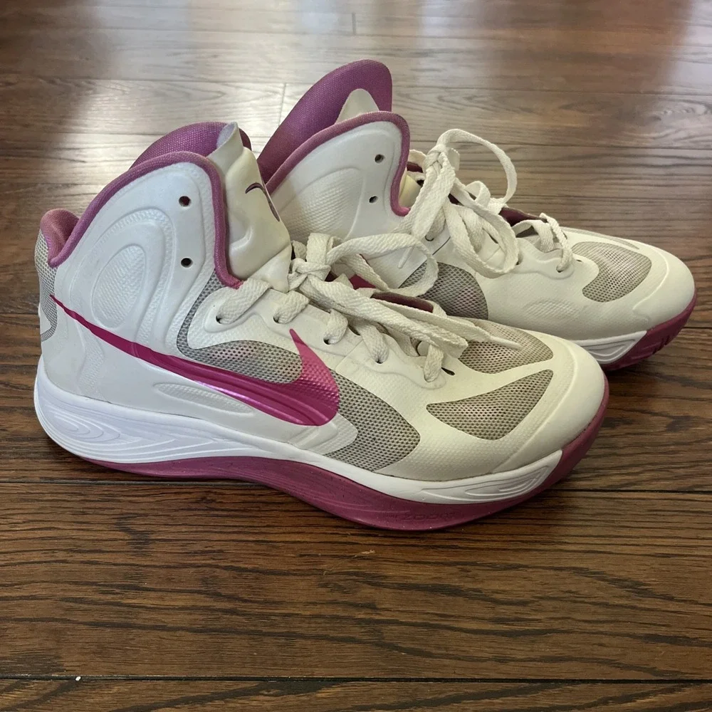 Nike Breast Cancer Ribbon Hyperfuse White Pink Shoe 525021-101 Women's Size 8
